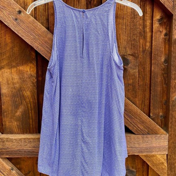 Old Navy Diamond Pattern Sleeveless Blouse Medium - Picture 2 of 6